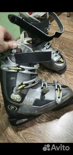 Горнолыжные ботинки