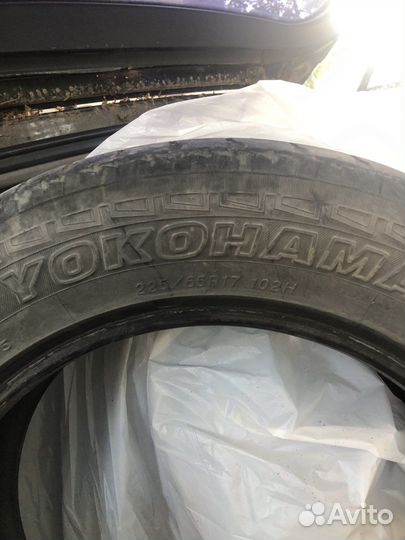 Yokohama Advan Sport V102 225/65 R17