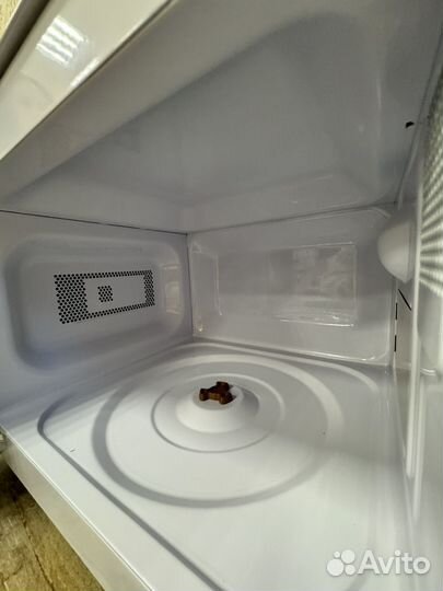 Микроволновая печь Mora MT101WH