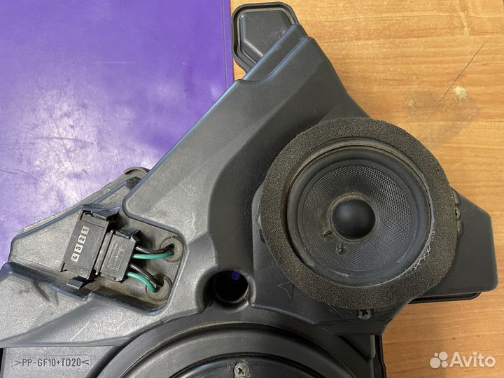 Передний динамик правый Bang&Olufsen Audi A8 S8