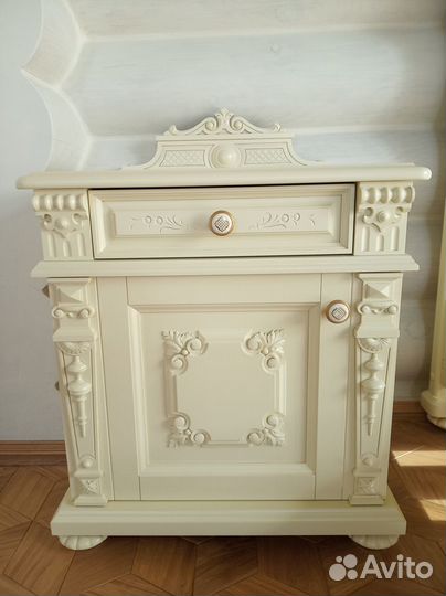 Мебель из массива дерева