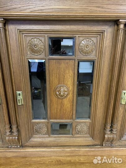 Антикварный буфет