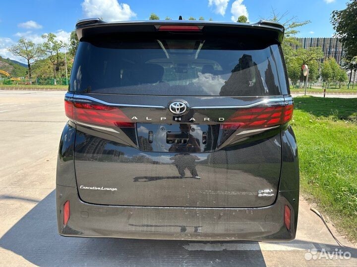 Toyota Alphard 2.5 CVT, 2023, 100 км