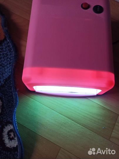 Уф лампа для ногтей