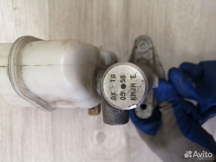 Главный тормозной цилиндр Hyundai Tucson