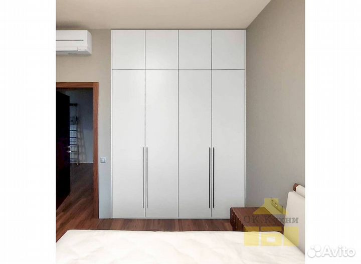 Шкаф купе распашной на заказ