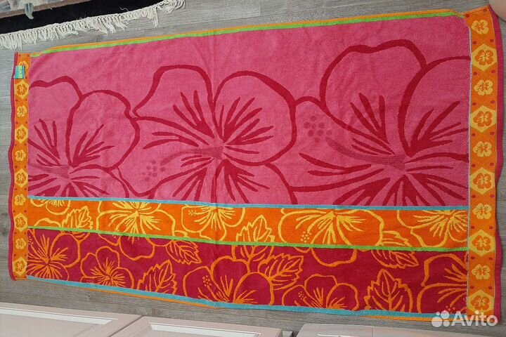 Махровое полотенце