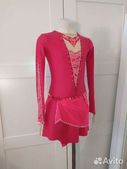 Новое платье 126-132 для фигурного катания