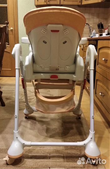 Стульчик для кормления Capella