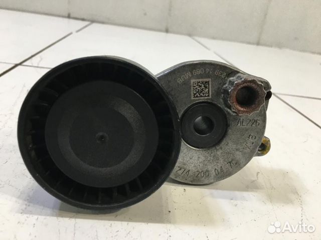 Ролик-натяжитель Mercedes-Benz E-Class W212