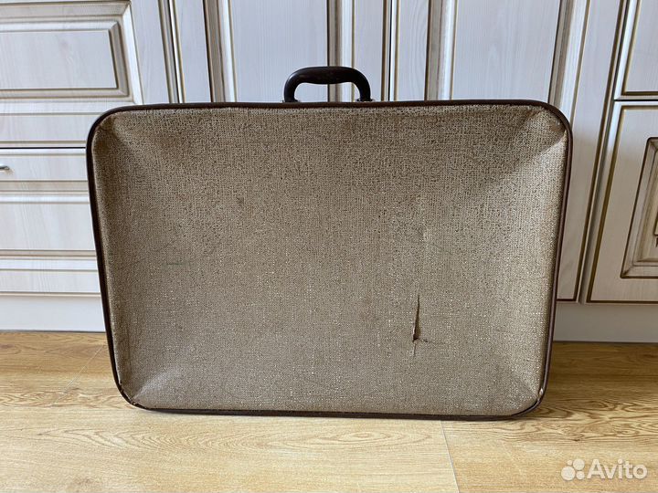 Ретро чемодан