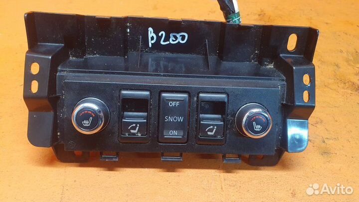 Блок управления подогревом сидений передний