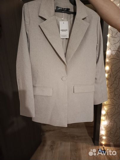 Пиджак женский 48 50