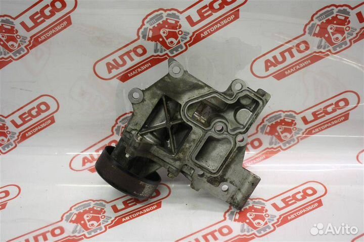 Водяная помпа Nissan Qashqai 2006