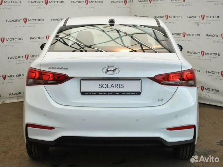 Задний бампер белый Hyundai Solaris 2 2017-2020