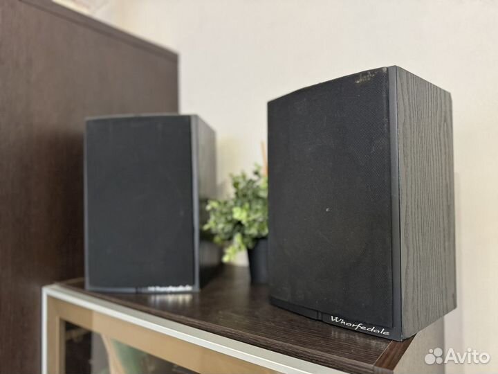 Wharfedale diamond 8.1 полочные колонки