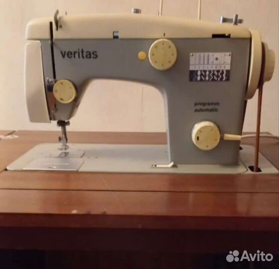 Швейная машина Veritas