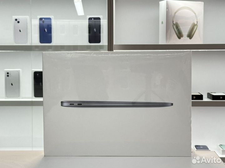 MacBook Air 13 M1 8/256 Space Gray