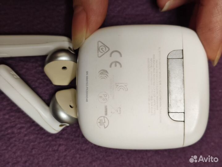 Беспроводные наушники jbl