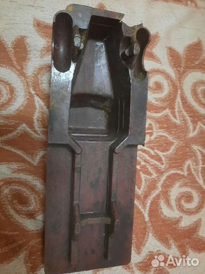 Машина СССР карболитовая