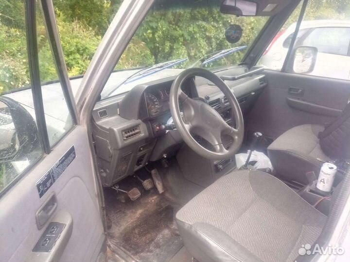 Разбираем по запчастям Hyundai Galloper