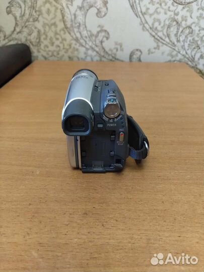 Видеокамера Sony DCR-HC46E