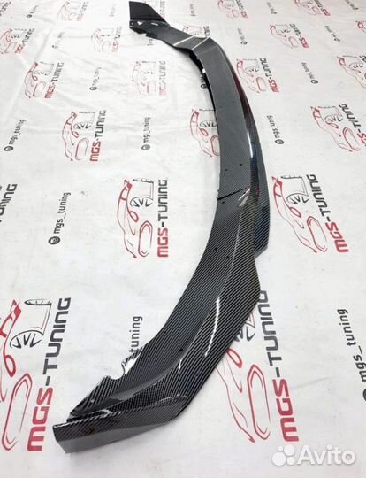Губа переднего бампера BMW X5 G05 (Под карбон)