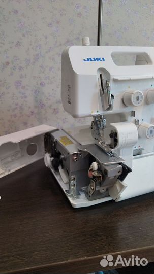 Оверлок Juki MO 644D