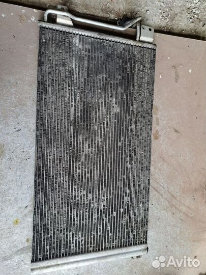 Радиатор кондиционера Volkswagen sharan