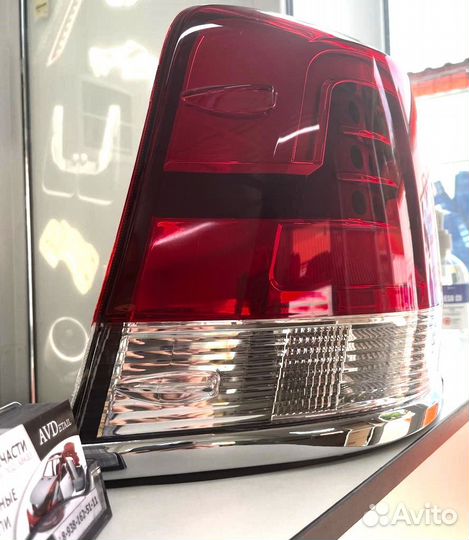 Фонари Toyota Land Cruiser 200