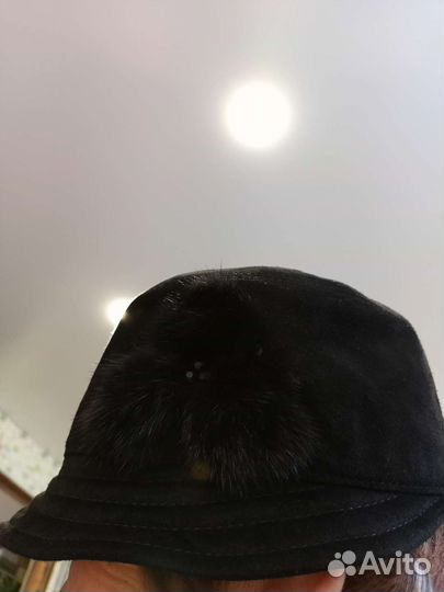 Шляпа теплая на весну