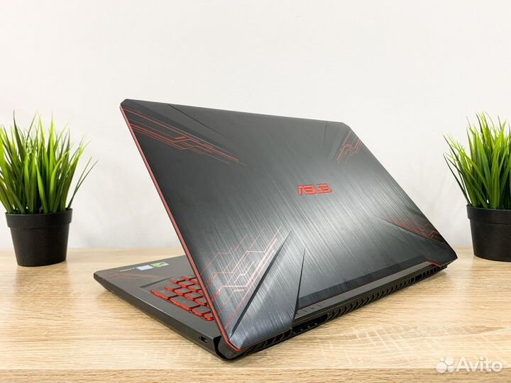 Игровой ноутбук Asus Tuf Core i5/GTX 1050Ti/SSD