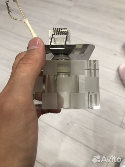 Светильники потолочные встраиваемые