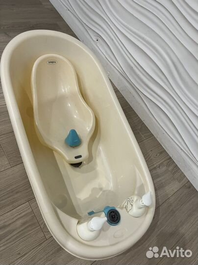 Ванночка для купания с горкой