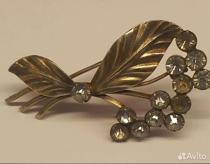 Брошь 