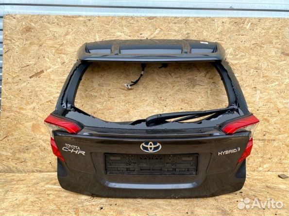 Toyota C-HR Крышка багажника бу оригинал