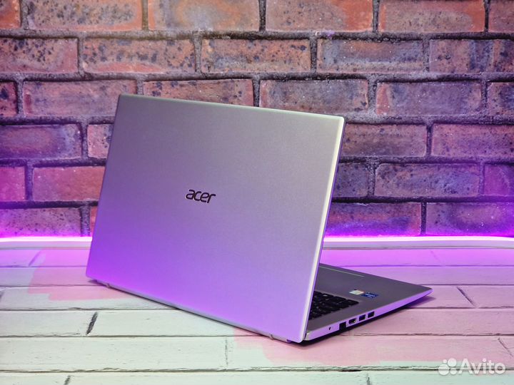Ноутбук Acer Core i5 1135G7 8Gb SSD 256Gb 17.3