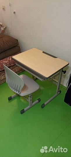 Растущая парта и стул