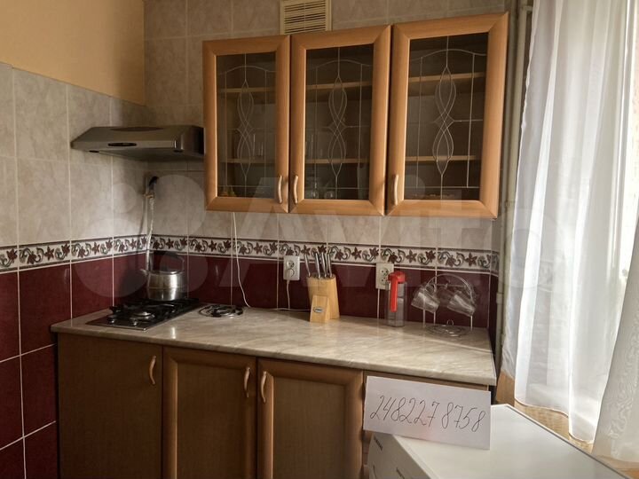 2-к. квартира, 100 м², 2/3 эт.