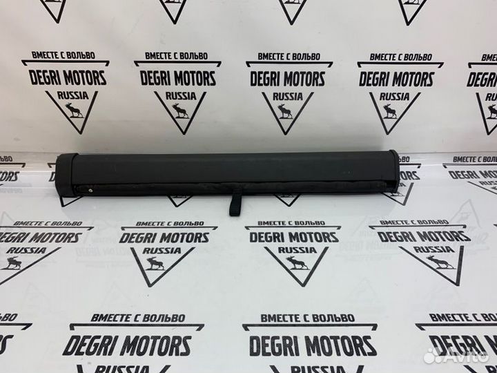 Шторка сетка багажника задняя прав Volvo V70 XC70