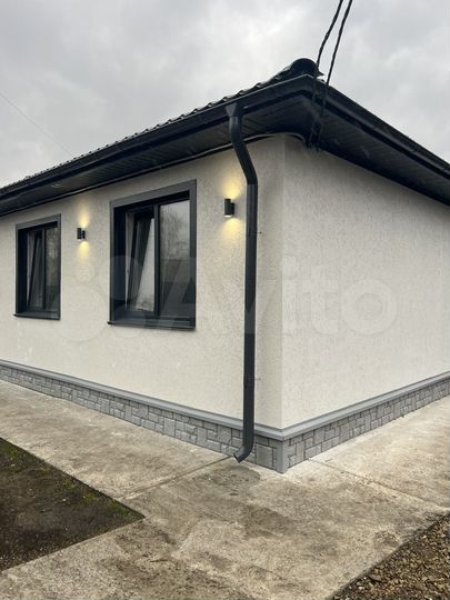 3-к. квартира, 80 м², 1/1 эт.