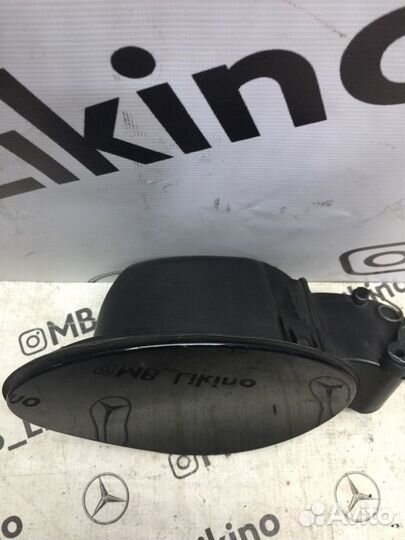Лючок бензобака Mercedes Ml W164