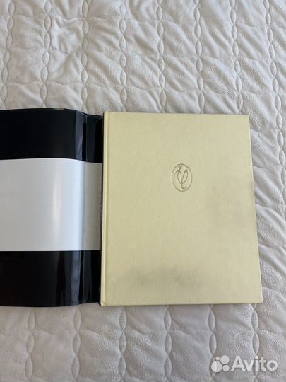 Альбом Валентин Юдашкин