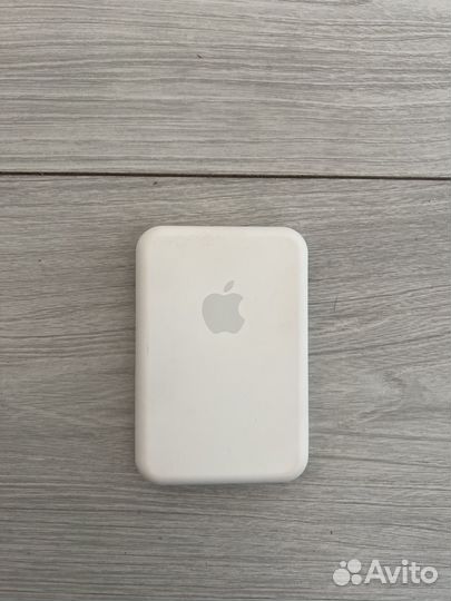 Magsafe battery pack