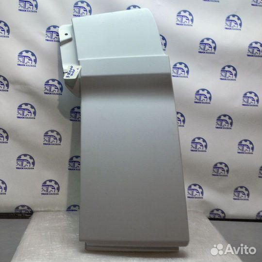 Спойлер кабины верхний DAF