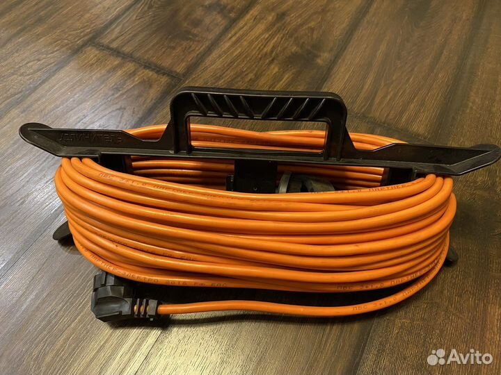 Удлинитель на катушке 30 метров