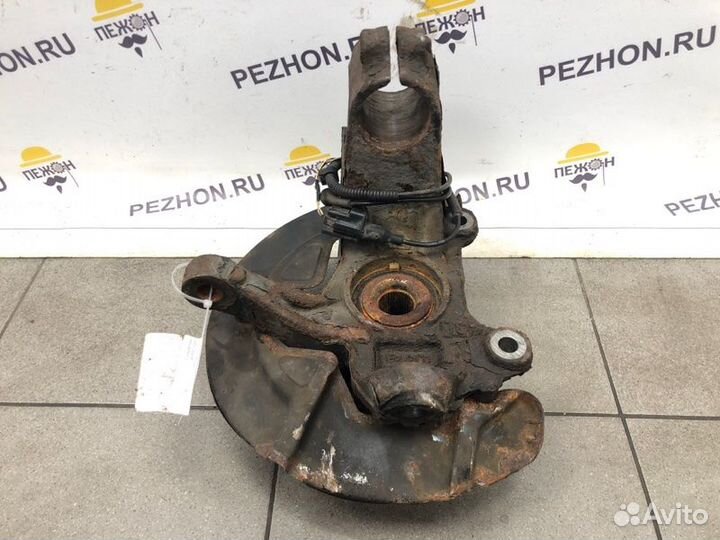 Кулак поворотный передний левый Land Rover