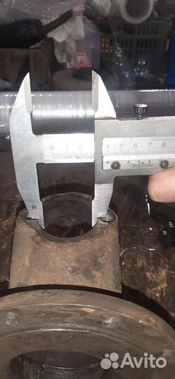 Фланец-вилка краз карданнного вала 260