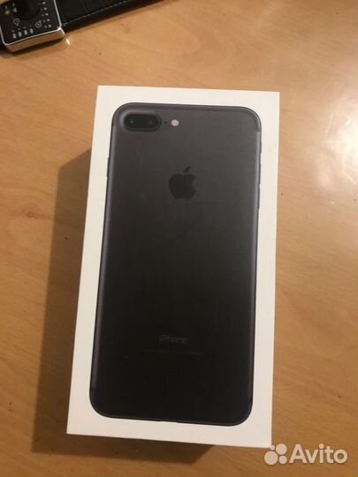 Коробки из-под iPhone