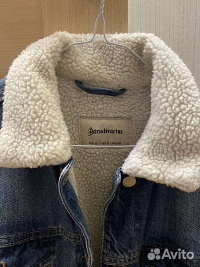 Утепленная куртка джинсовая stradivarius